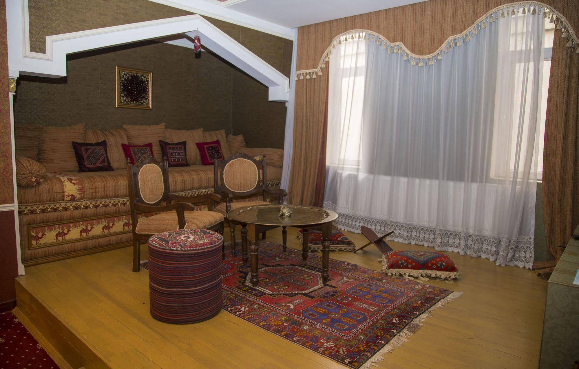 Caspian Palace Hotel Baku Exteriör bild